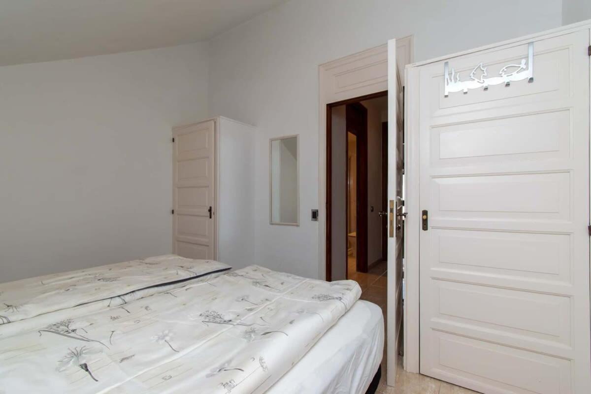 Parque Santiago Ii 271 - Two Bed With Pool View And Wifi Internet Playa de las Americas (Tenerife)
