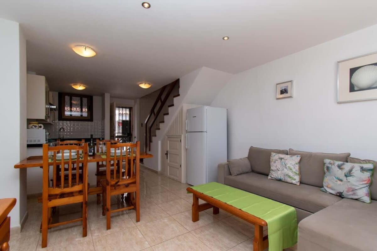 Parque Santiago Ii 271 - Two Bed With Pool View And Wifi Internet * Playa de las Americas (Tenerife)